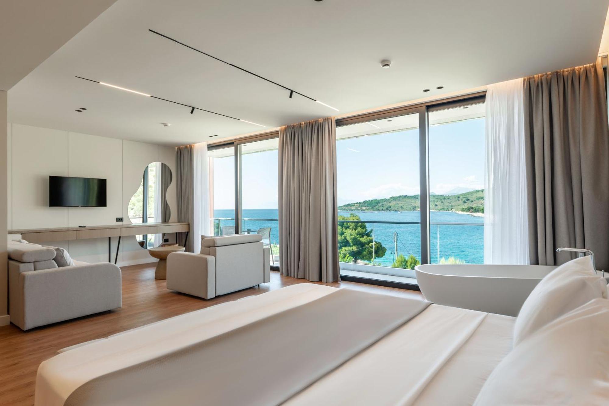 Euro Hotel Ksamil Dış mekan fotoğraf
