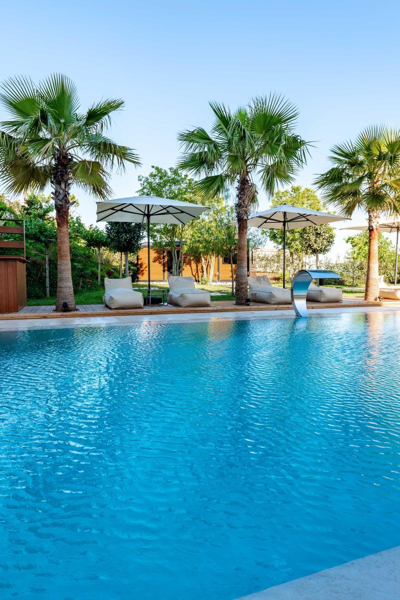 Euro Hotel Ksamil Dış mekan fotoğraf